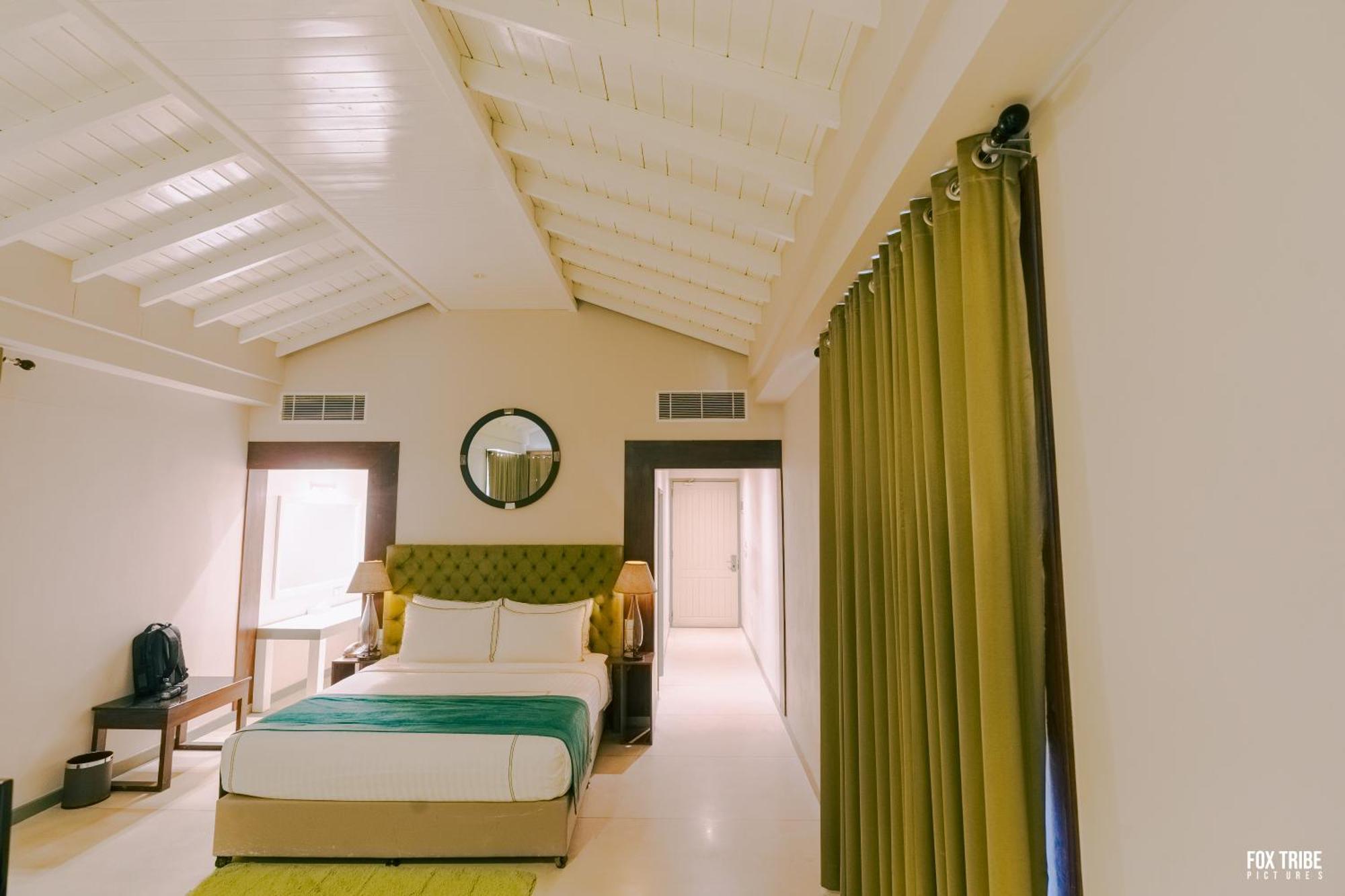 Earl'S Regent Negombo Hotel Ngoại thất bức ảnh
