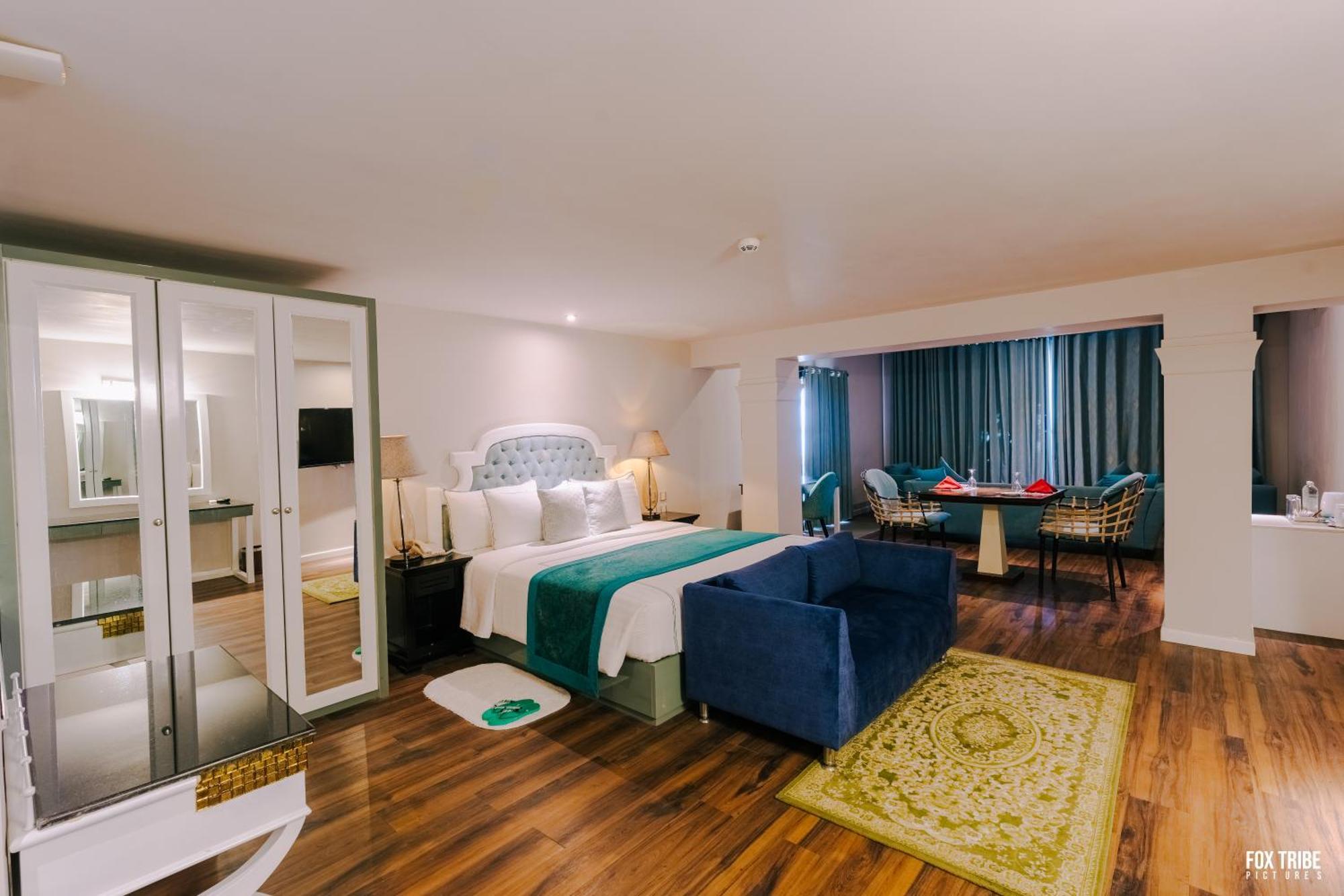Earl'S Regent Negombo Hotel Ngoại thất bức ảnh