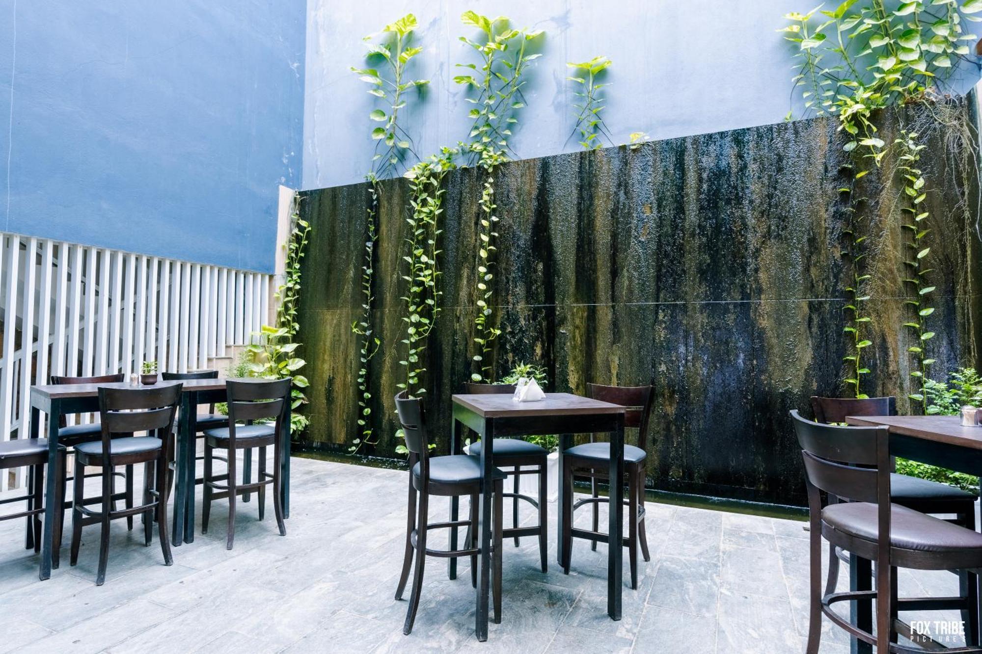 Earl'S Regent Negombo Hotel Ngoại thất bức ảnh