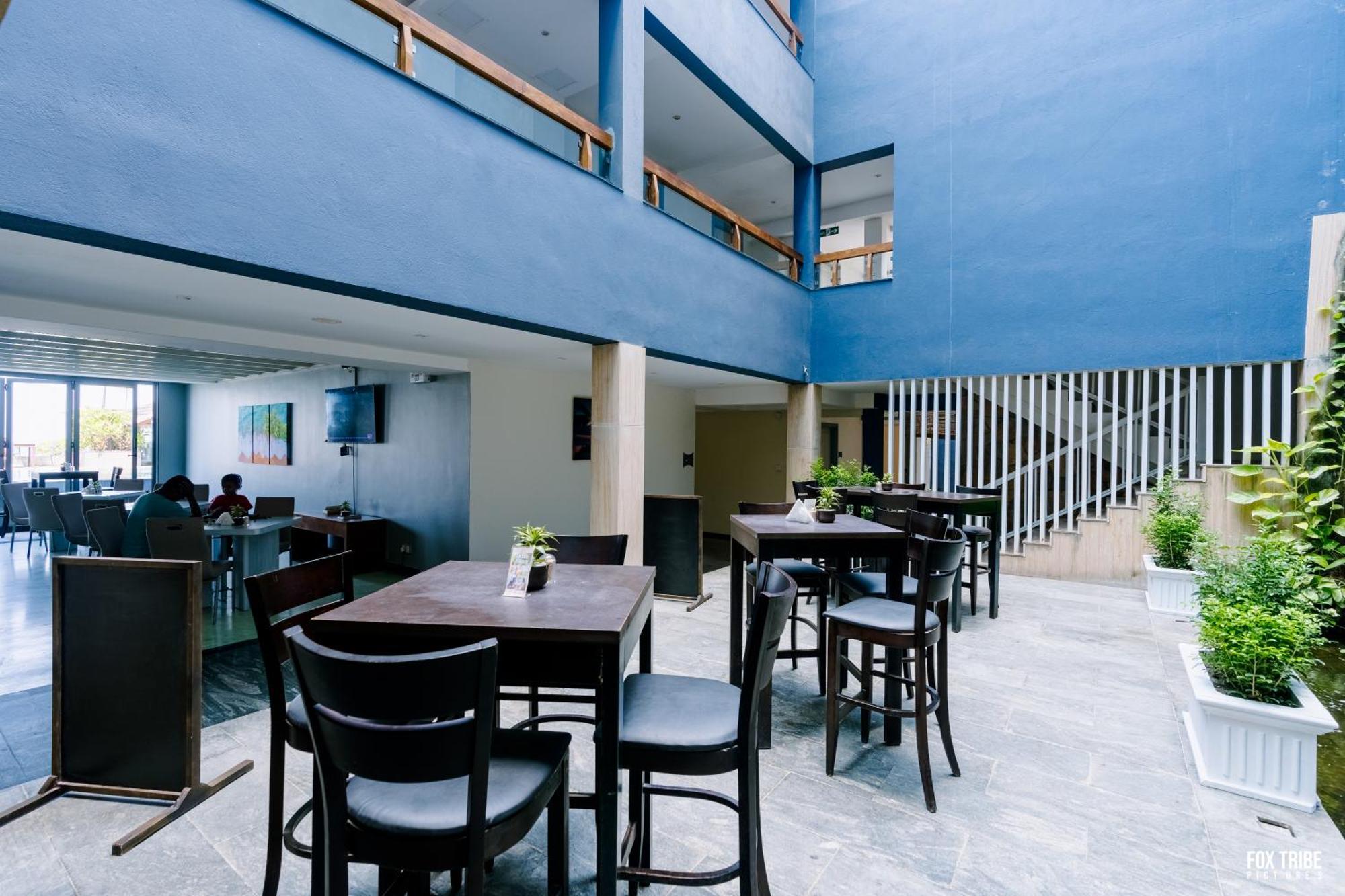 Earl'S Regent Negombo Hotel Ngoại thất bức ảnh